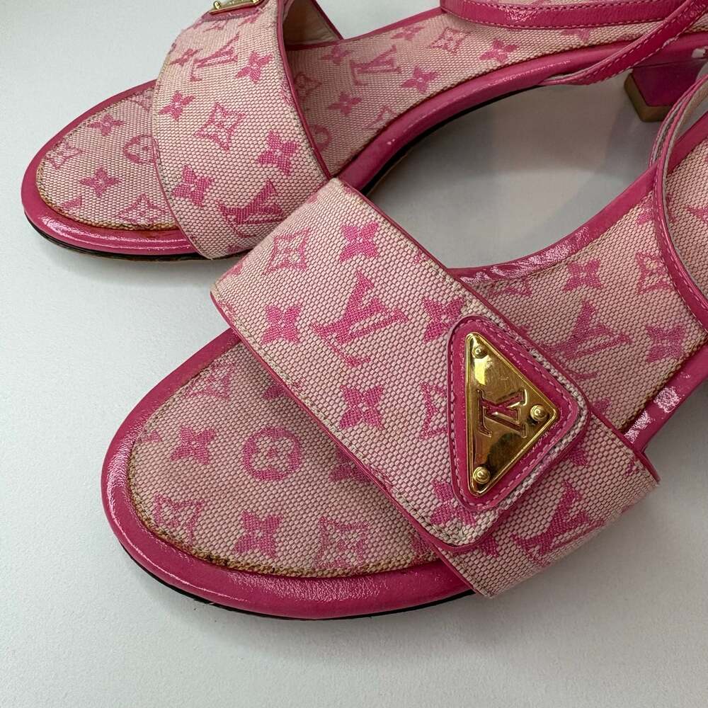 Louis Vuitton Vintage Pink Monogram Canvas Slingback Kitten Heel Sandals - Picture 5 of 8